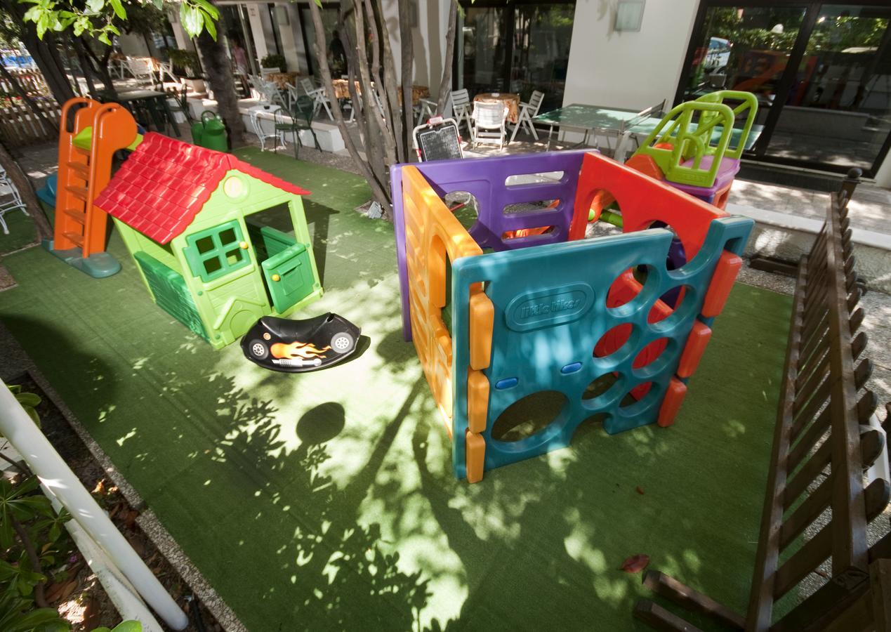 Hotel Trafalgar 리미니 외부 사진